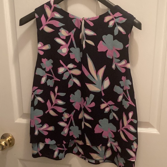 Simply Styled by Sears Large Sleeveless Blouse - Picture 6 of 6